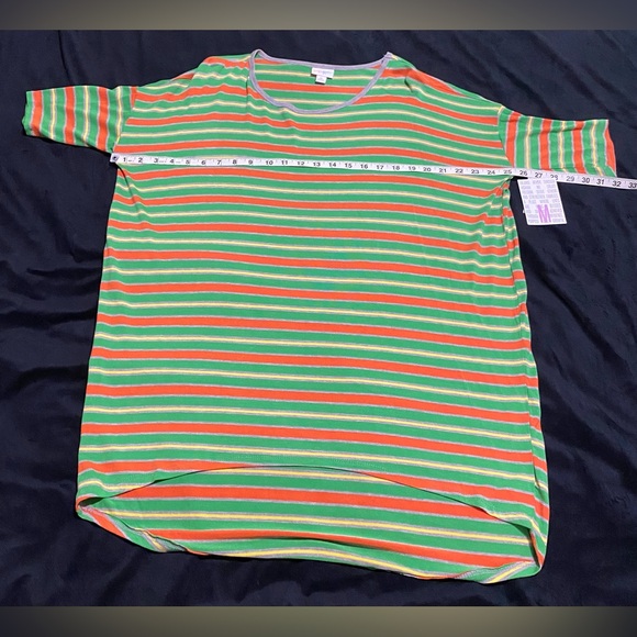 OVERSIZED C PICS CLOSET CLEAR OUT ON ALL LULAROE MAKE AN OFFER BUNDLE NWT MEDIUM - Picture 1 of 9